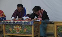 APA signing